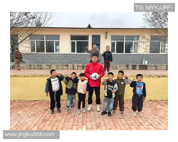 刘伟独家分享足球心得与技巧助你提升球技和战术理解