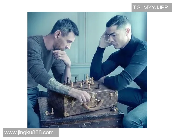 国内外足球明星风采大揭秘：从梅西到C罗的传奇故事与成就分析